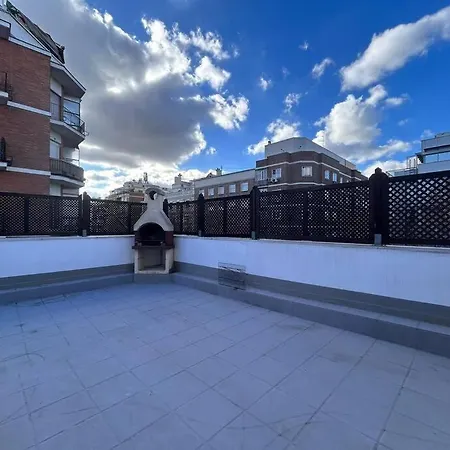 Elegant Penthouse In Cuatro Caminos - Pal Apartment Madrid Exterior photo